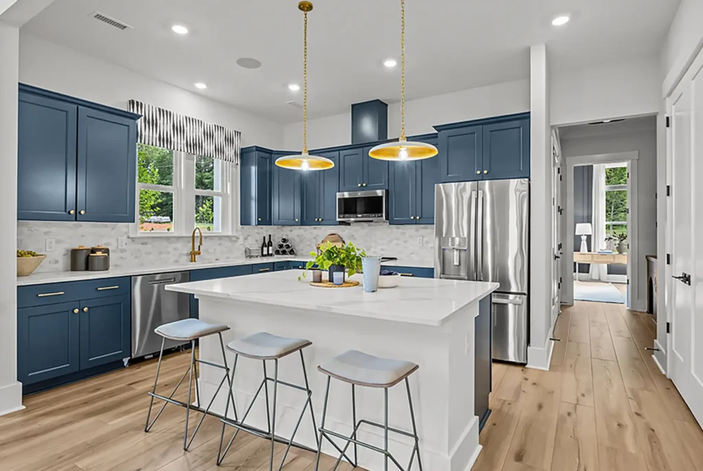 An interior image of a kitchen at a Lakeside Pointe home.